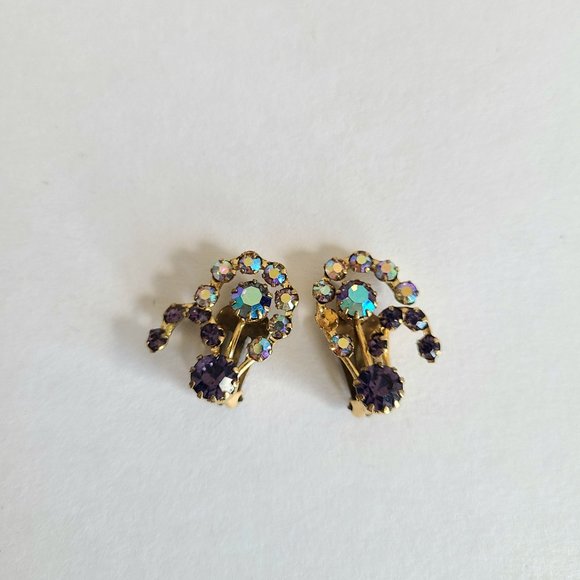 Vintage 1960s Aurora Borealis clip on earrings. Made in Austria. - Picture 3 of 7